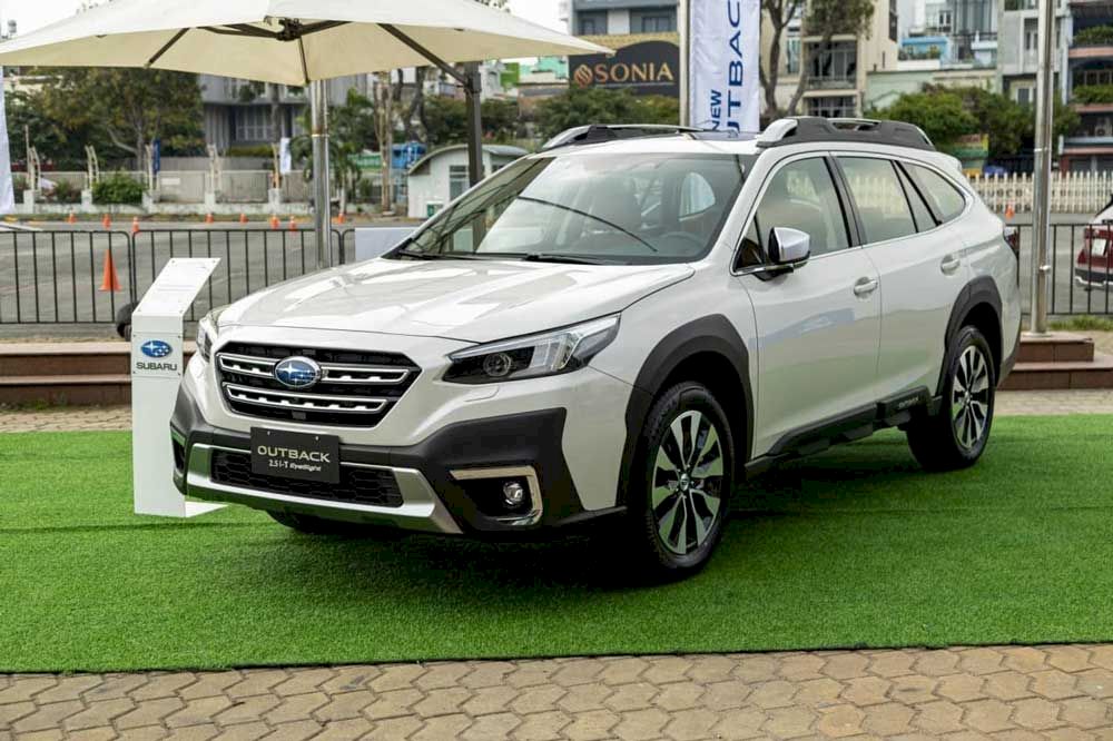 Subaru Outback 2023 giảm giá 400 triệu: Liệu có đến gần khách hàng hơn ?