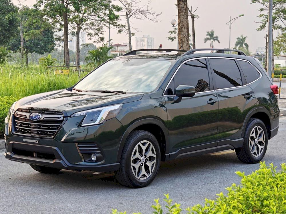 Subaru Forester  cũ đã qua sử dụng 2023 lăn bánh 12.000 km rao bán với giá khó tin